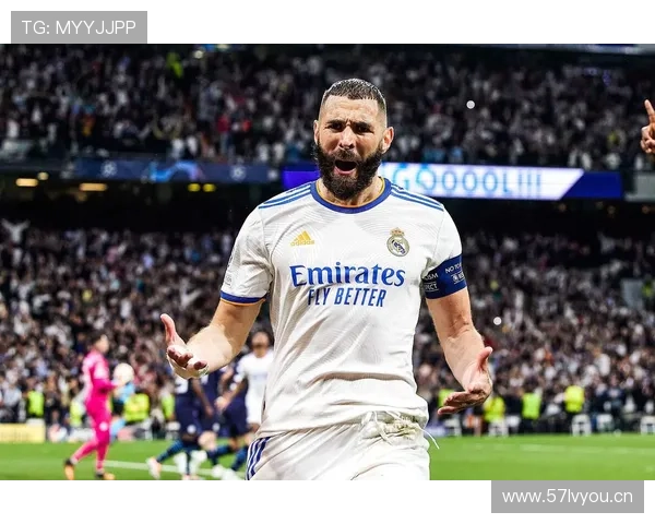 本泽马2021-22赛季44球15助的金球级表现解析